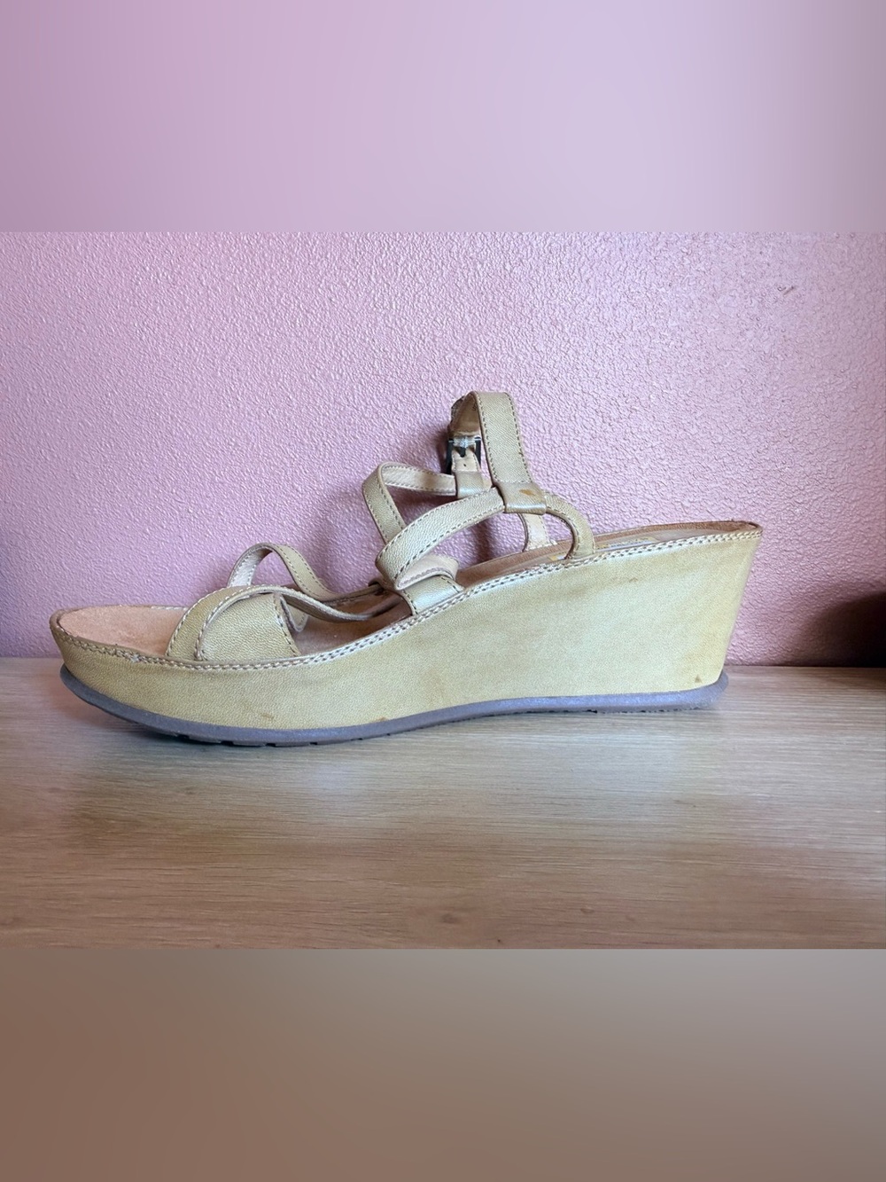 Brand new bear traps strap wedge sandals women’s size 11 leather comfortable